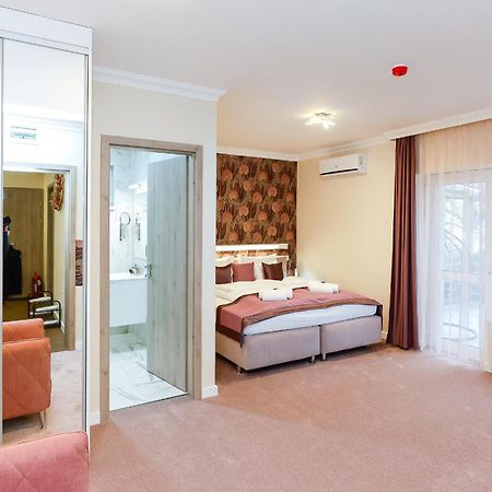 Lumen Gasztropanzio Bed & Breakfast Eger Exterior foto