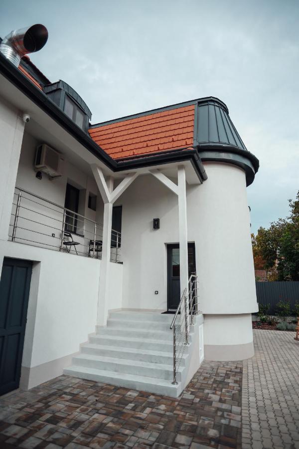 Lumen Gasztropanzio Bed & Breakfast Eger Exterior foto