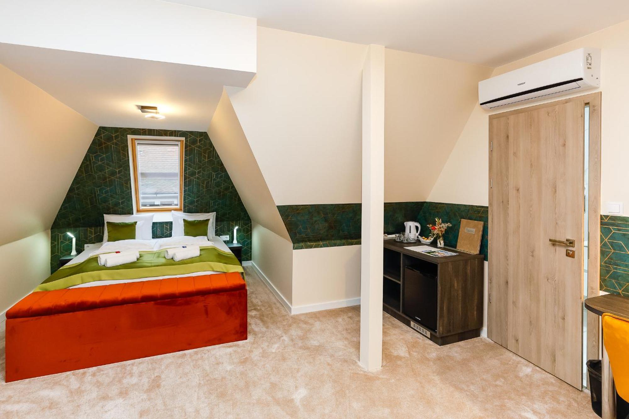 Lumen Gasztropanzio Bed & Breakfast Eger Exterior foto