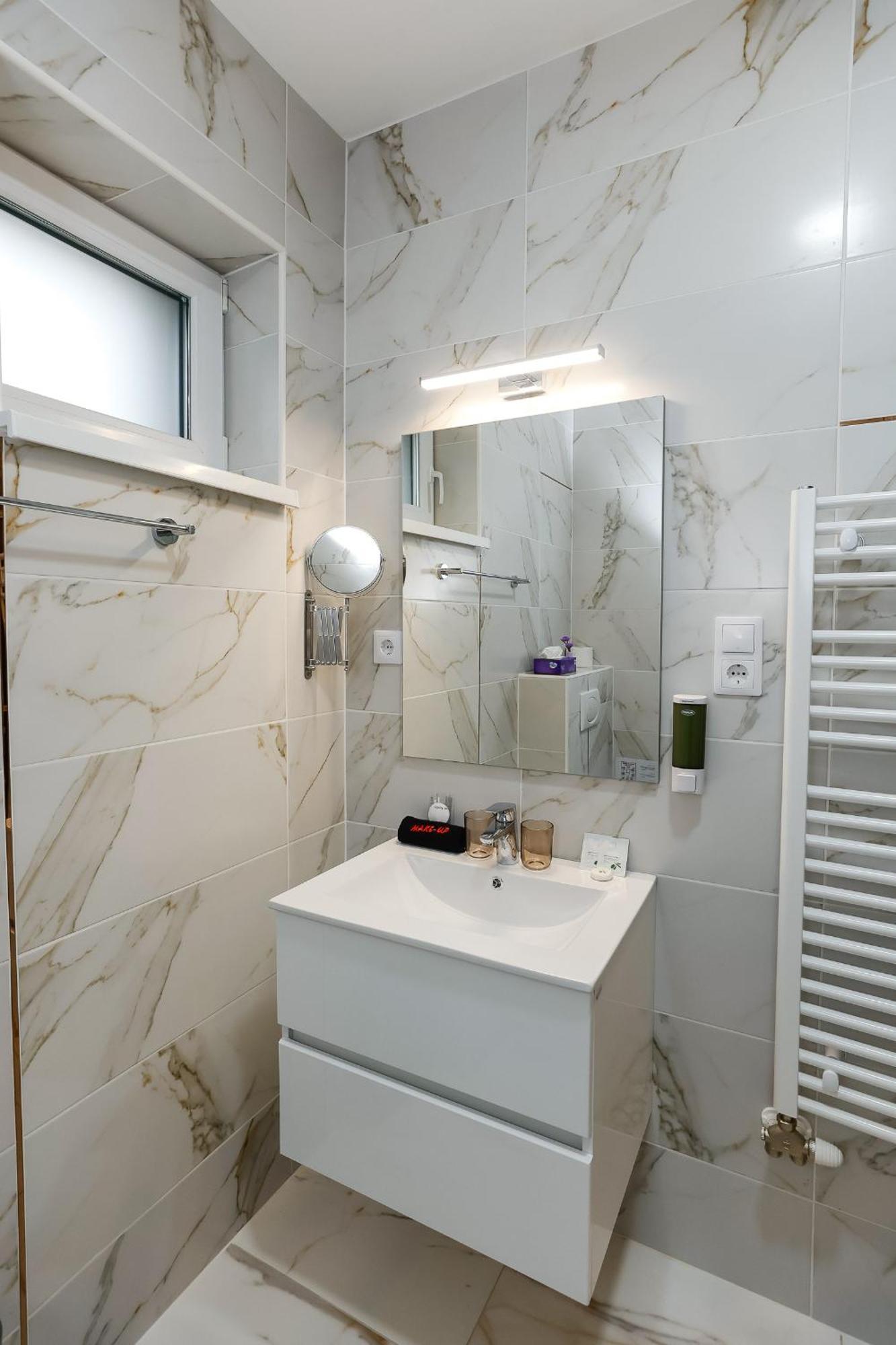 Lumen Gasztropanzio Bed & Breakfast Eger Exterior foto